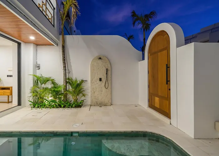 Nuve - Chic 2br Mediterranean Pool In Pererenan