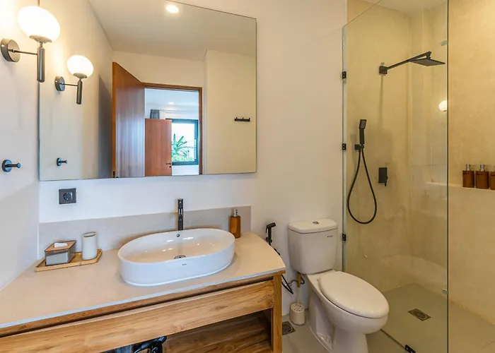 Nuve - Chic 2br Mediterranean Pool In Pererenan *