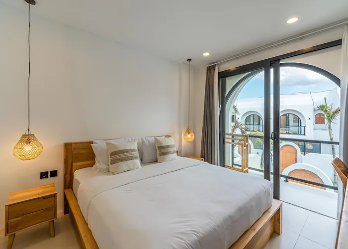 Nuve - Chic 2br Mediterranean Pool In Pererenan ヴィラ