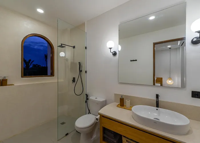 ヴィラ Nuve - Chic 2br Mediterranean Pool In Pererenan チャングー