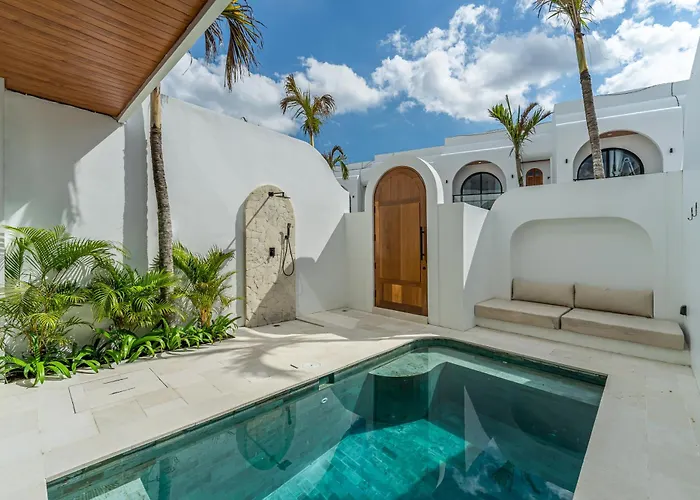 Nuve - Chic 2br Mediterranean Pool In Pererenan