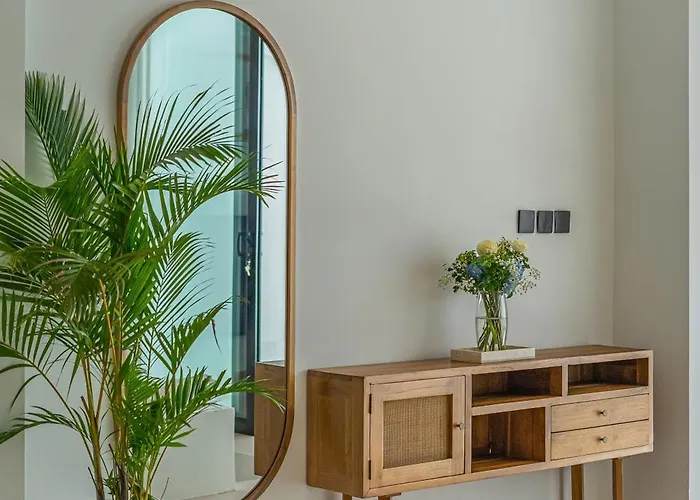 Nuve - Chic 2br Mediterranean Pool In Pererenan チャングー