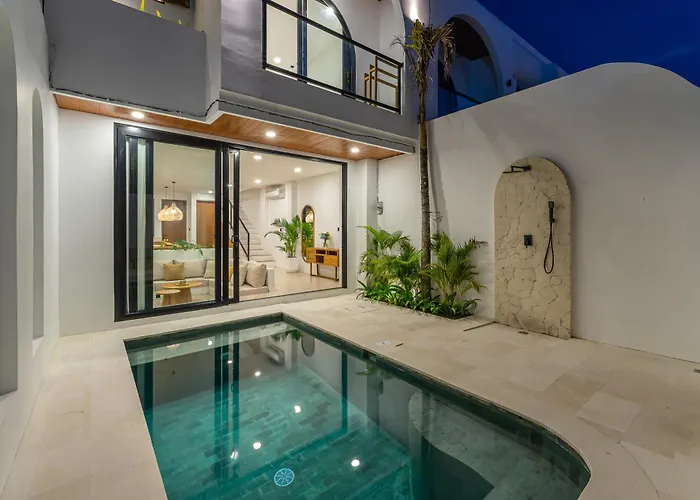 Nuve - Chic 2br Mediterranean Pool In Pererenan * チャングー